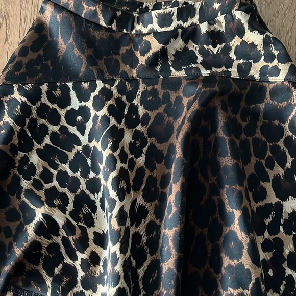 XS necessary objects leopard skirt - Picture 2 of 4